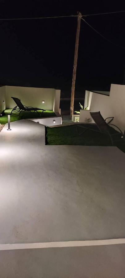 Lejardin Suites Santorini Pýrgos Buitenkant foto